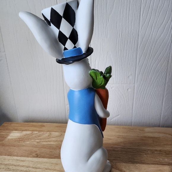 SOLD Raz Imports "Dapper Rabbit" Figurine - Picture 4 of 6